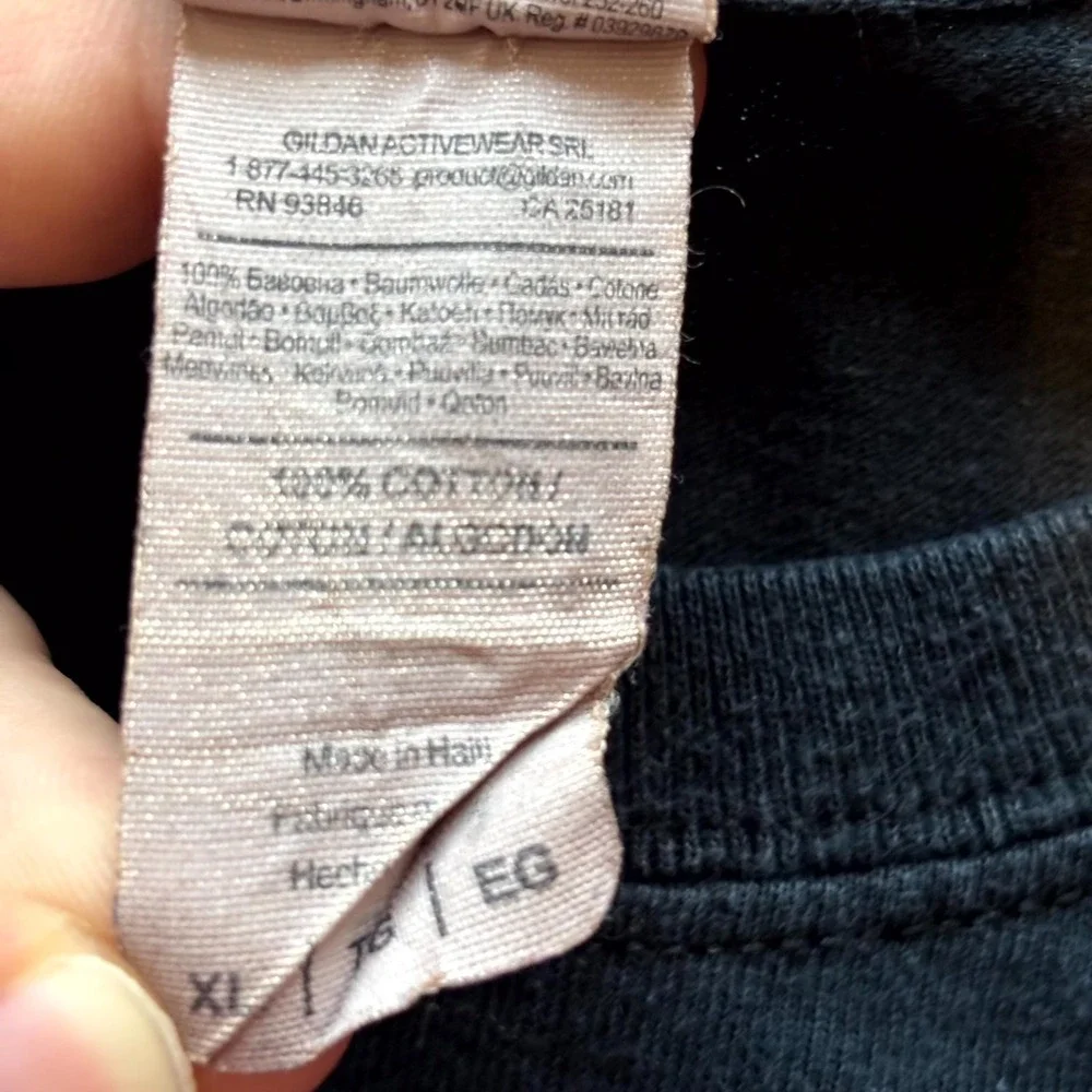 EMS Graphic T-Shirt Mens XL Black Pink Distressed Logo Medical EMT Gildan Heavy - Picture 3 of 7